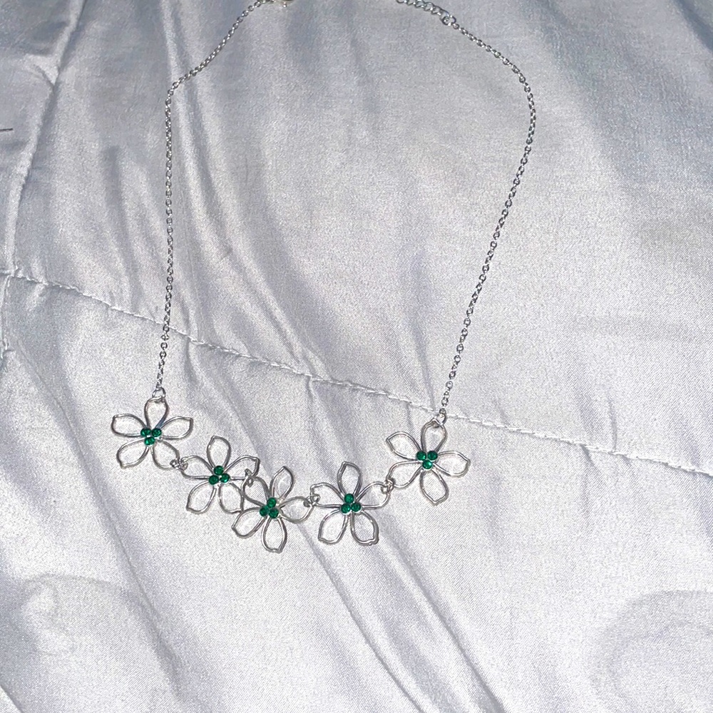 Flower necklace